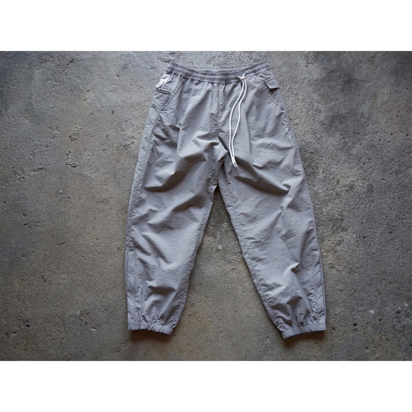 迷迭香|NYLON HARVEST TRAINER