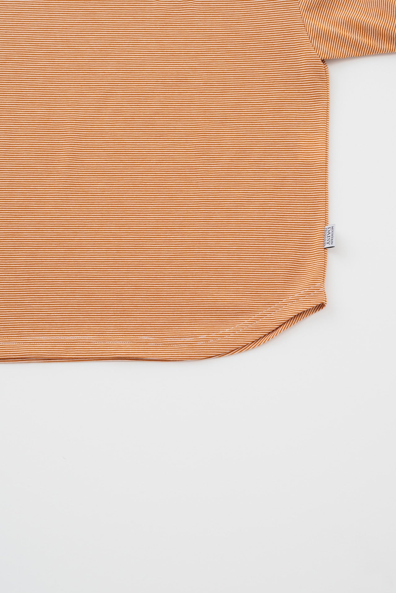 MOUNTAIN DAISY PRODUCTS｜Hike Border Tee