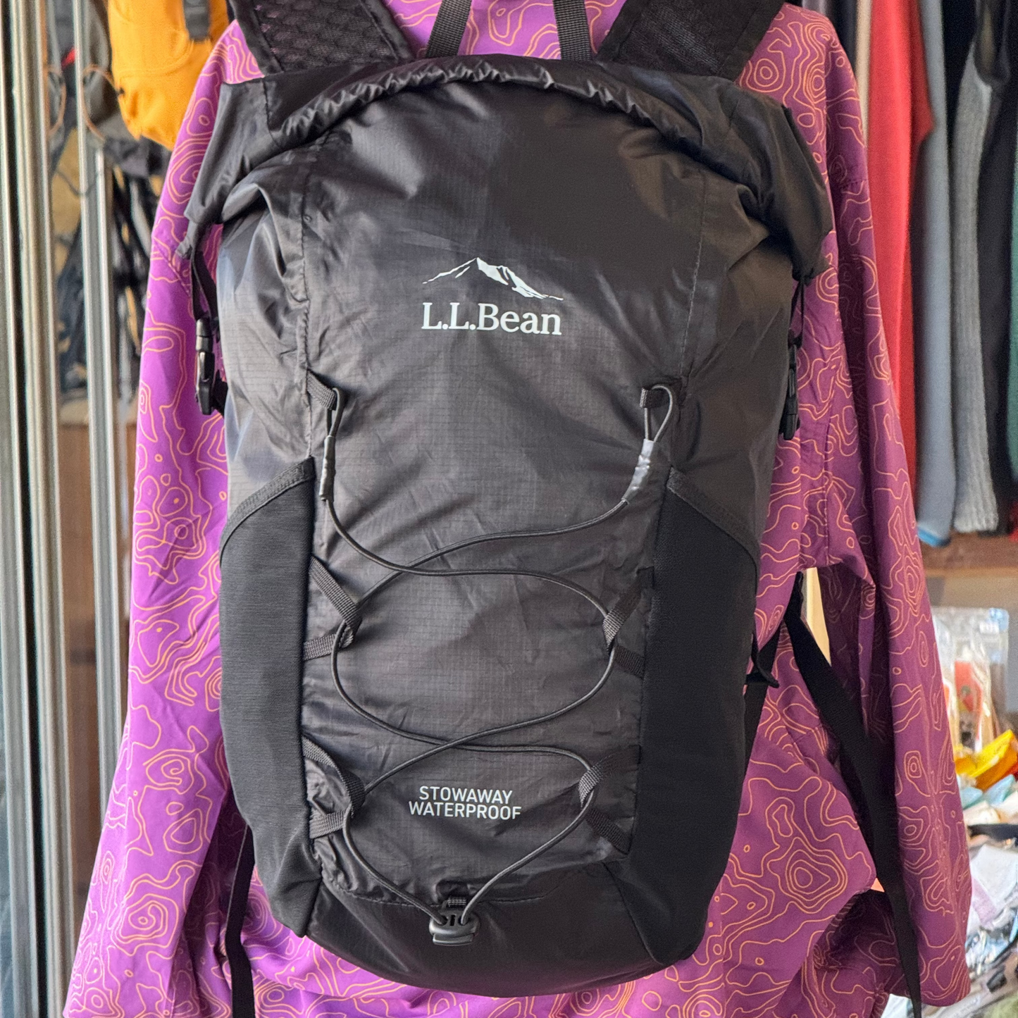L.L. BEAN｜Waterproof Stowaway Day Pack
