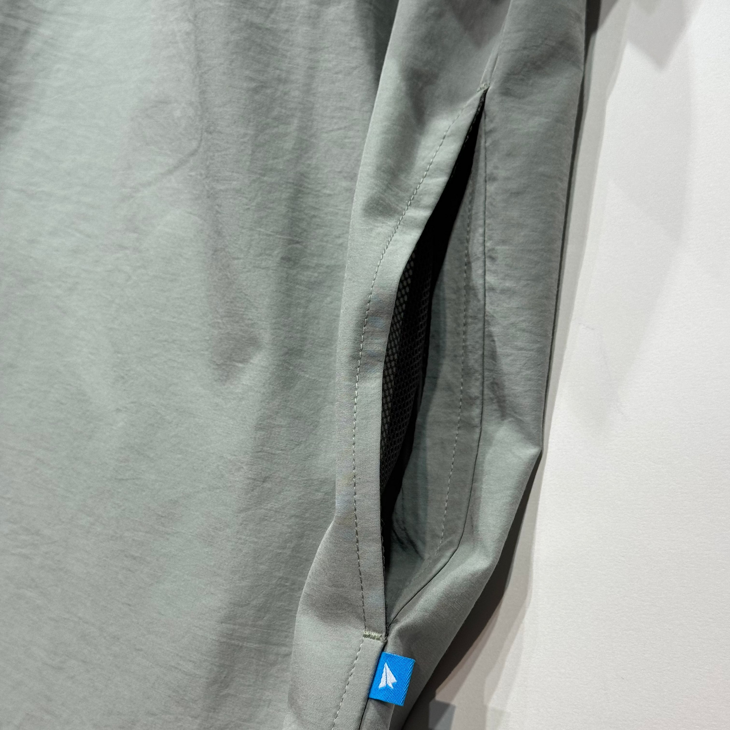 PAPERSKY WEAR｜HIKE&BIKE CAVE BIG HALF  SHIRT